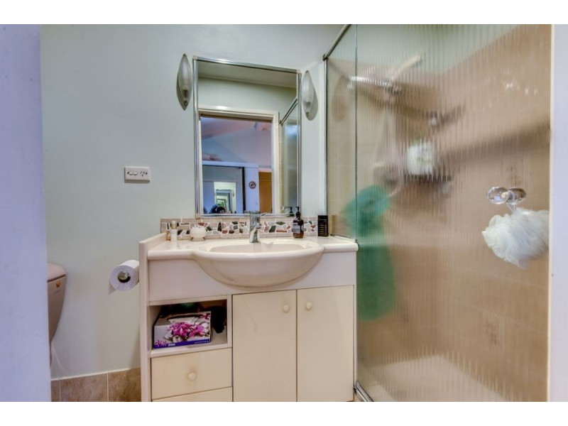 18 Worrell Street, Macgregor QLD 4109