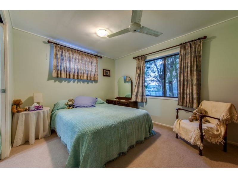 18 Worrell Street, Macgregor QLD 4109