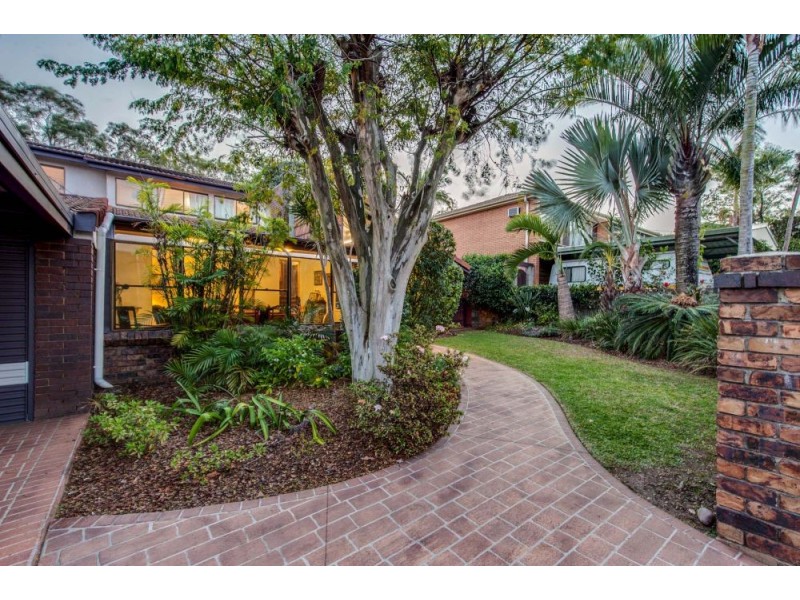 18 Worrell Street, Macgregor QLD 4109