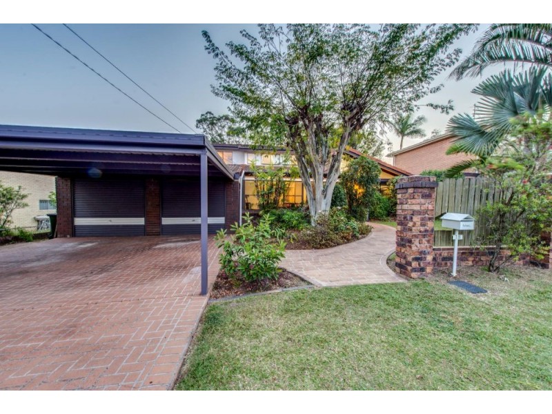 18 Worrell Street, Macgregor QLD 4109