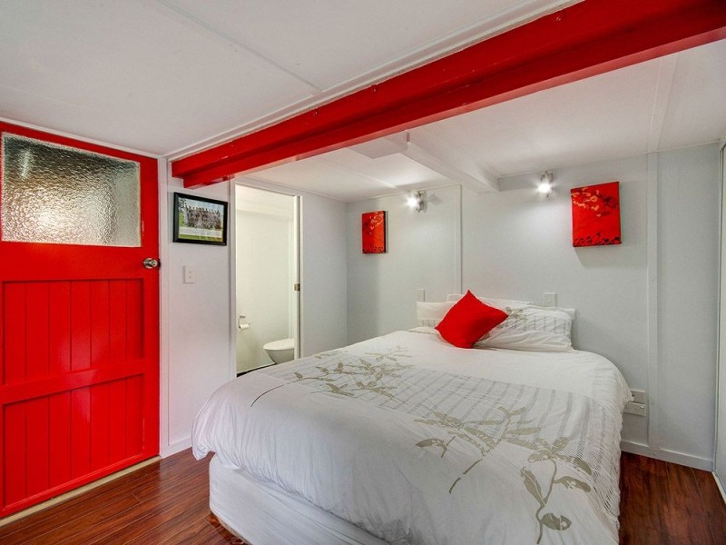 96 Pangeza Street, Stafford Heights QLD 4053