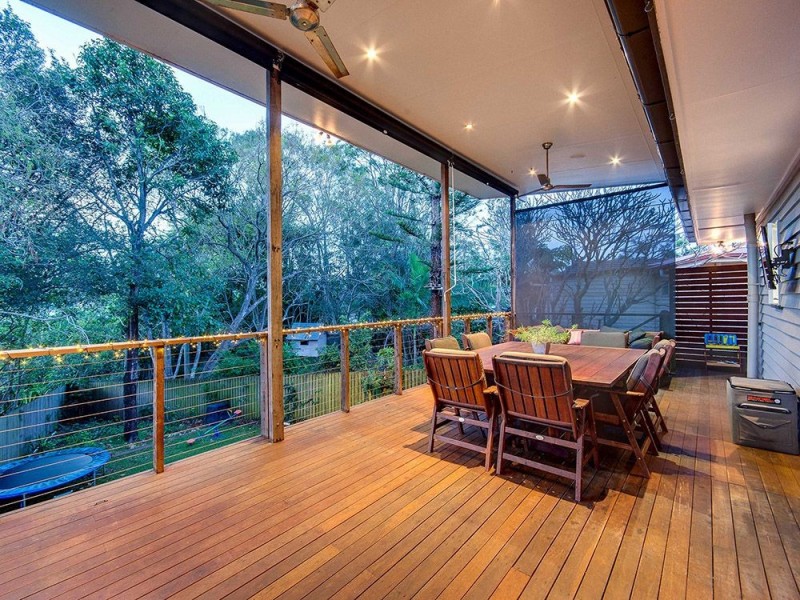 96 Pangeza Street, Stafford Heights QLD 4053