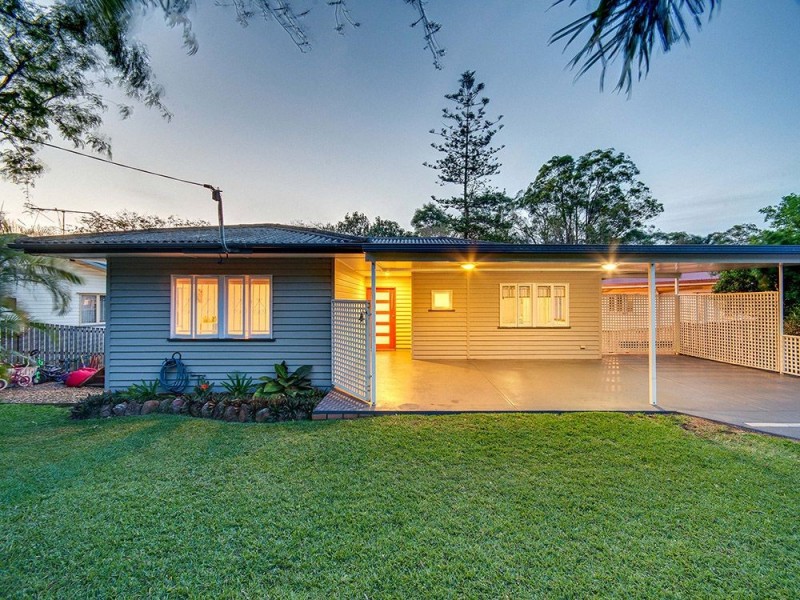 96 Pangeza Street, Stafford Heights QLD 4053