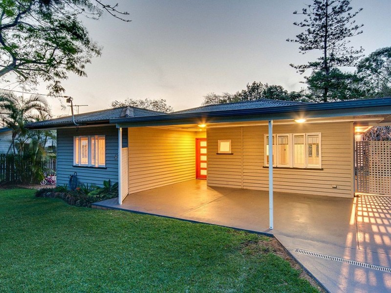 96 Pangeza Street, Stafford Heights QLD 4053