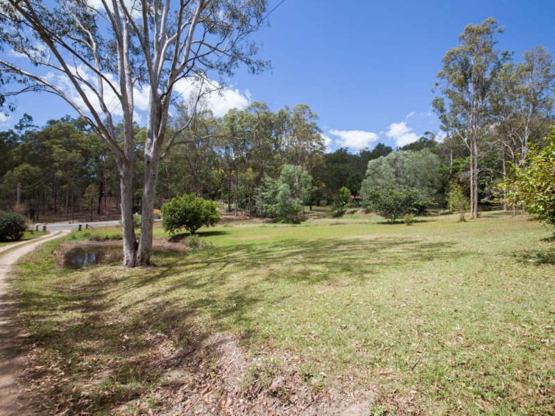 32-34 Curlew Court, Tamborine QLD 4270