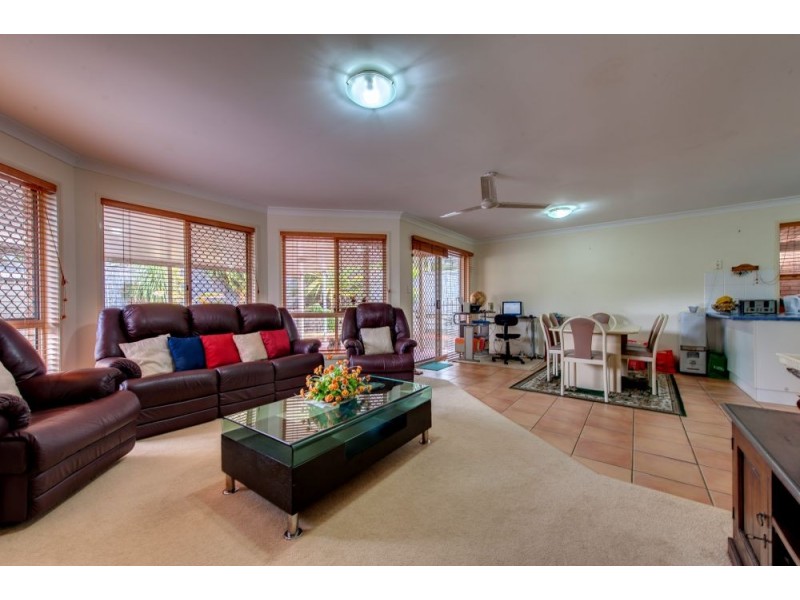 11 Grasstree Place, Forest Lake QLD 4078