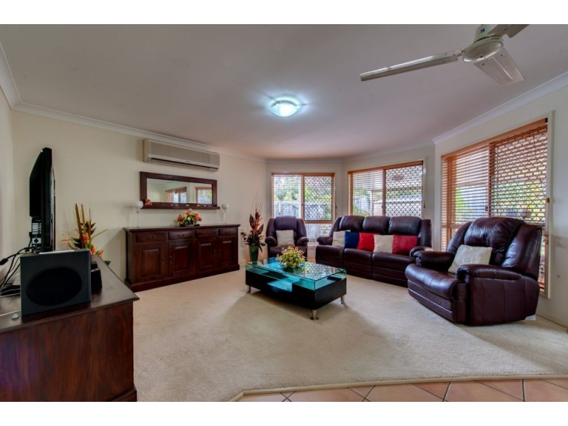 11 Grasstree Place, Forest Lake QLD 4078