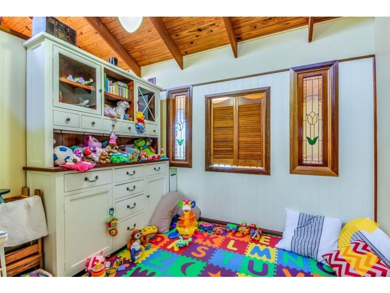 42 Jasmine Cresent, Shailer Park QLD 4128