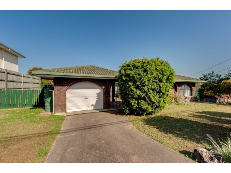 16 Whitfield Ave, Springwood QLD 4127