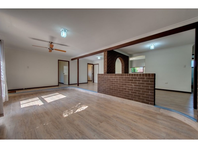 16 Whitfield Ave, Springwood QLD 4127