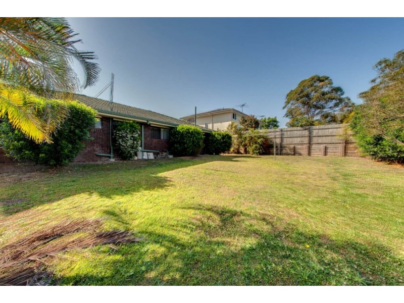 16 Whitfield Ave, Springwood QLD 4127