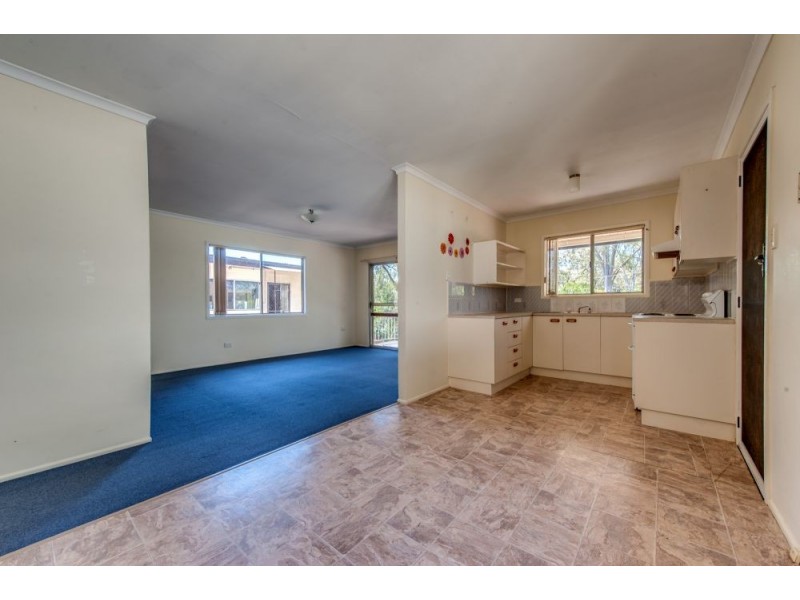 13 John Street, Bundamba QLD 4304