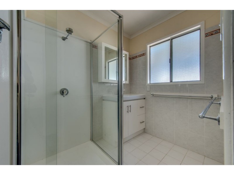 13 John Street, Bundamba QLD 4304