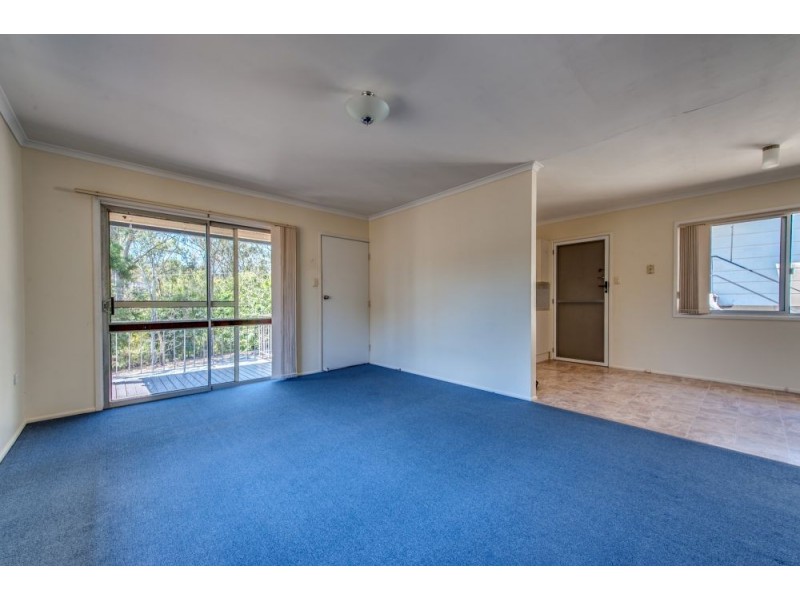 13 John Street, Bundamba QLD 4304