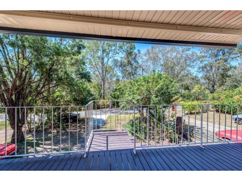 13 John Street, Bundamba QLD 4304