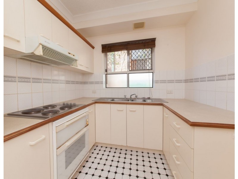 3/282 Cavendish Road, Coorparoo QLD 4151