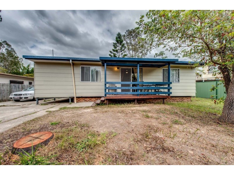 111 Station Rd, Loganlea QLD 4131
