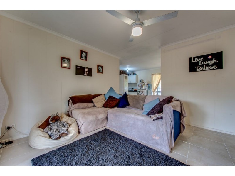 111 Station Rd, Loganlea QLD 4131