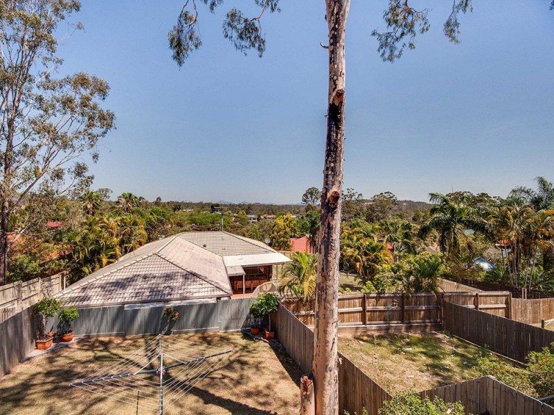 47 Braeside Road, Bundamba QLD 4304
