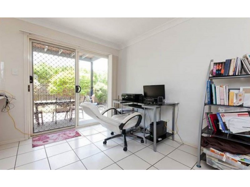 6/210 Government Road, Forest Lake QLD 4078