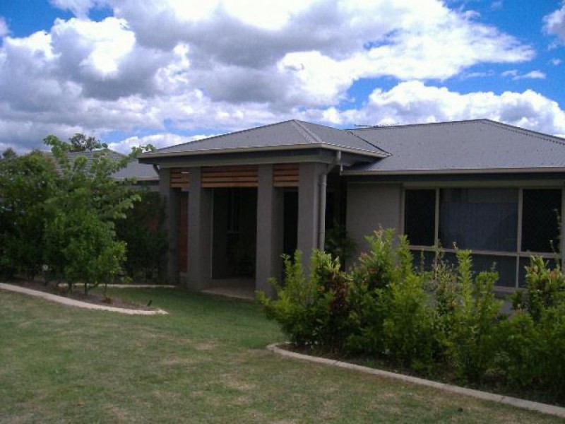 8 Edmund Court, Warner QLD 4500