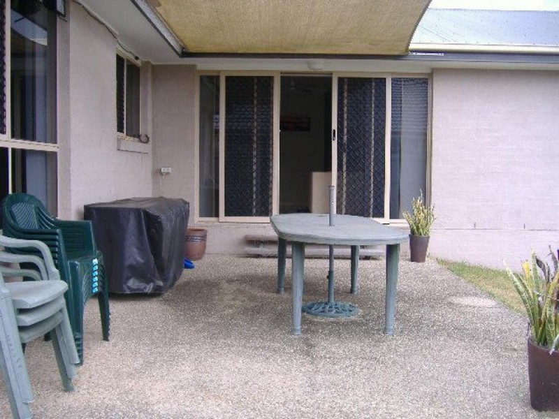 8 Edmund Court, Warner QLD 4500