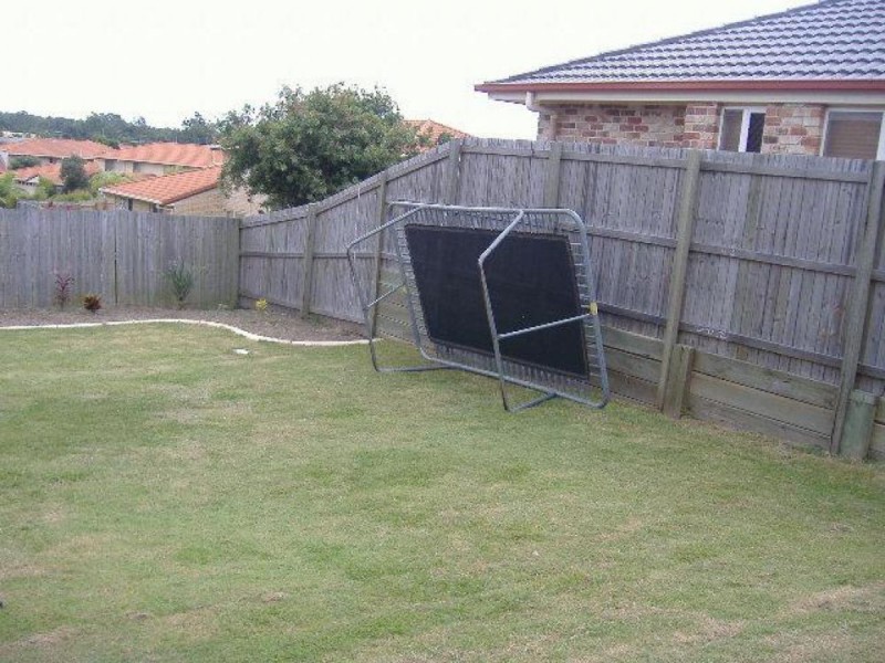 8 Edmund Court, Warner QLD 4500