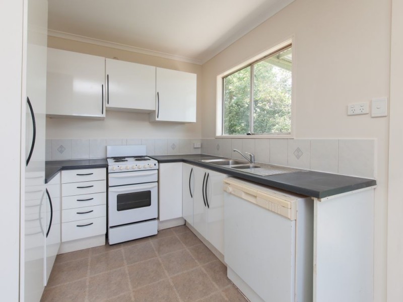 36 Maple St, Kingston QLD 4114