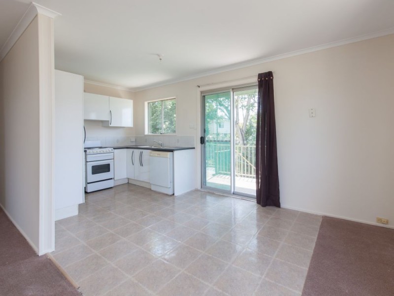 36 Maple St, Kingston QLD 4114