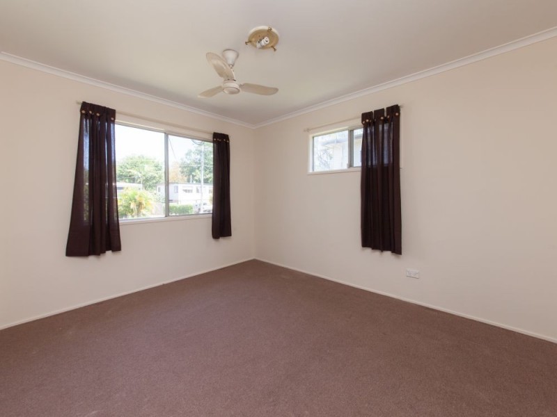 36 Maple St, Kingston QLD 4114