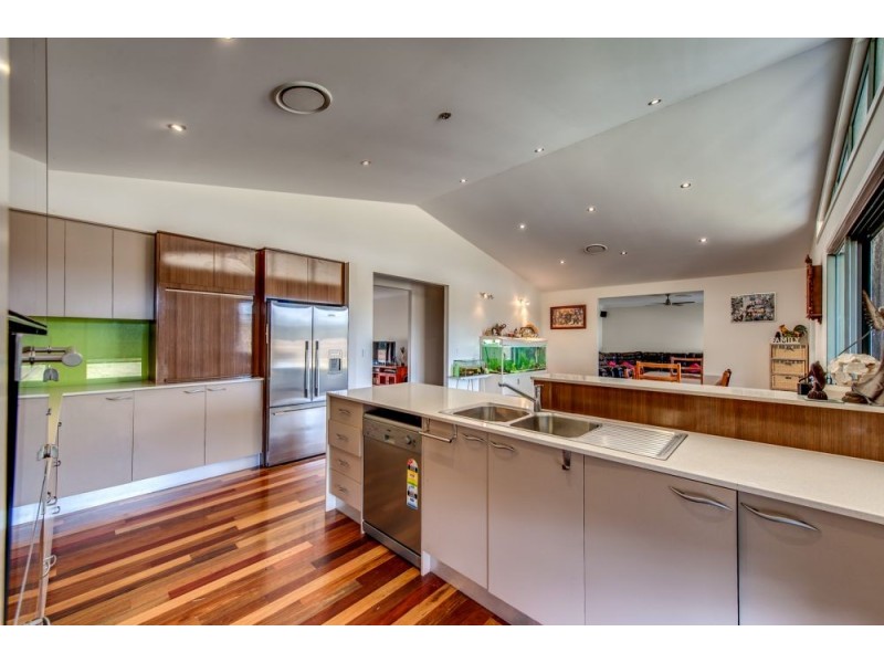 135 Dairy Creek Rd, Buccan QLD 4207