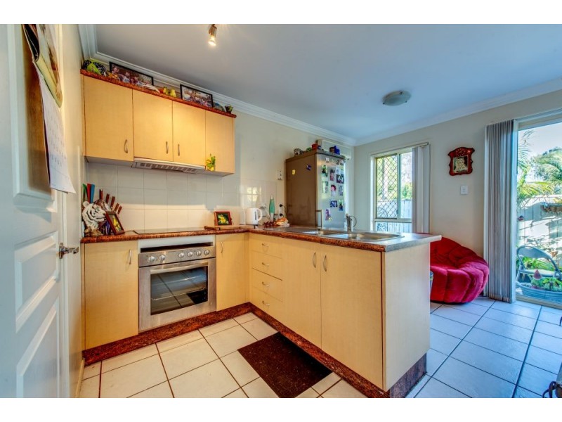 9/22 High Street, Forest Lake QLD 4078