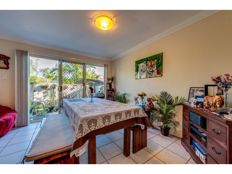 9/22 High Street, Forest Lake QLD 4078