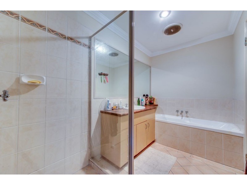 9/22 High Street, Forest Lake QLD 4078