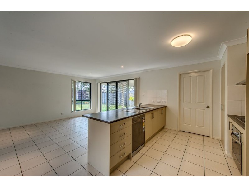 15 Juniper Street, Heathwood QLD 4110