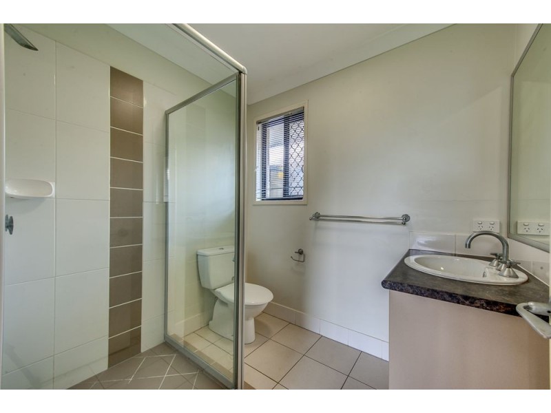 15 Juniper Street, Heathwood QLD 4110