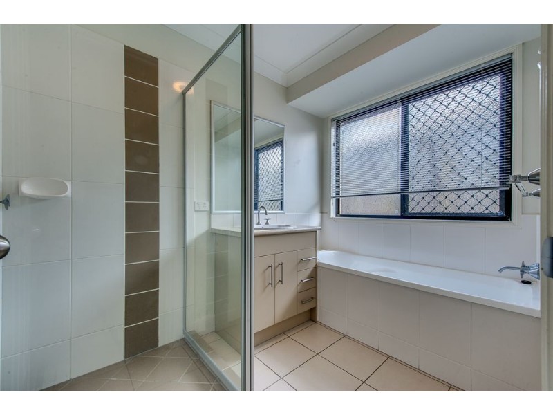 15 Juniper Street, Heathwood QLD 4110