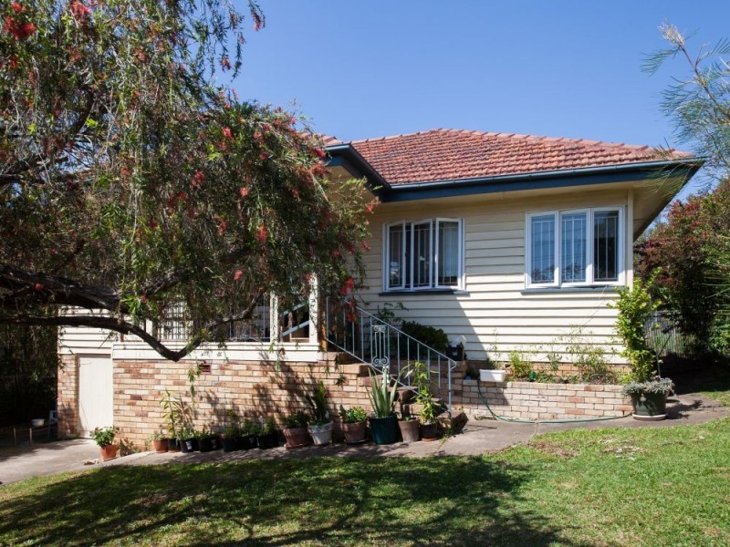 37 Audrey St, Camp Hill QLD 4152