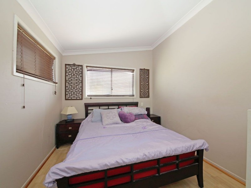 37 Sunwell Street, Brighton QLD 4017