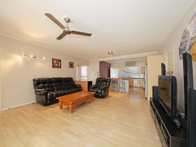 37 Sunwell Street, Brighton QLD 4017