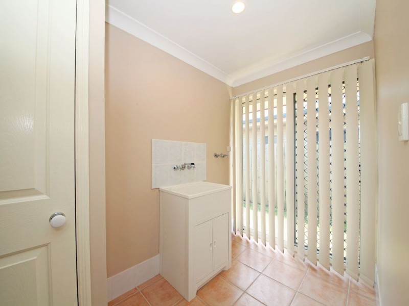 8 Canundra Street, North Lakes QLD 4509