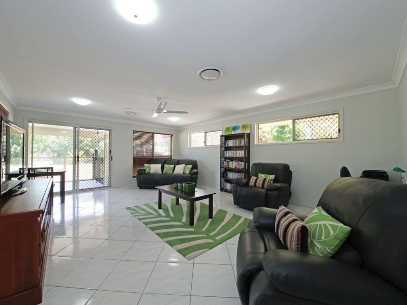 17 Milford Court, Burpengary QLD 4505
