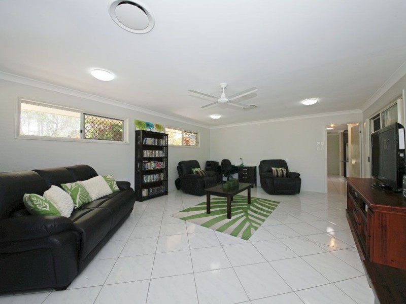 17 Milford Court, Burpengary QLD 4505