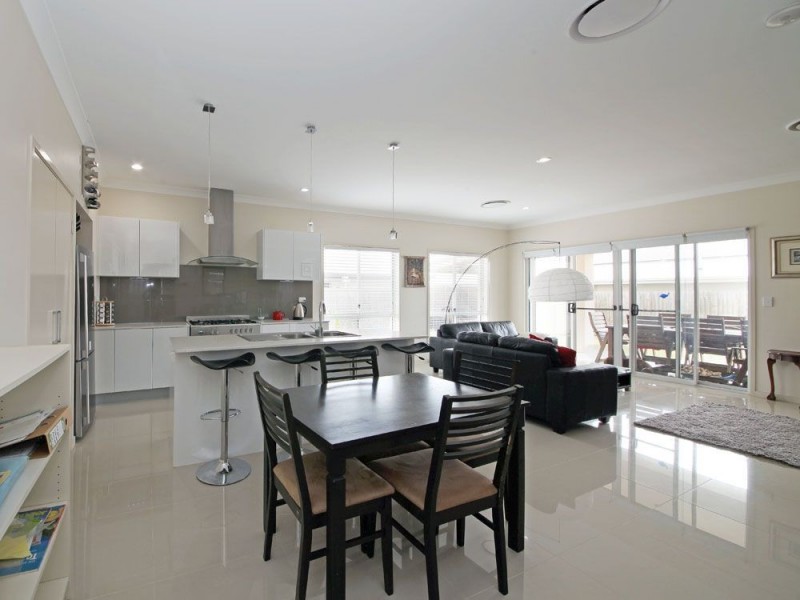 14 Merion Crescent, North Lakes QLD 4509