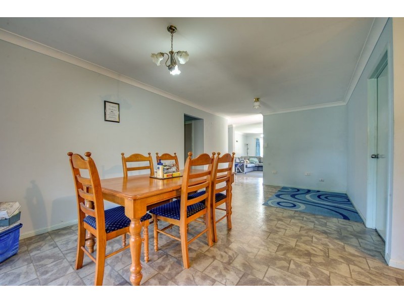 3 Scullin Street, Collingwood Park QLD 4301