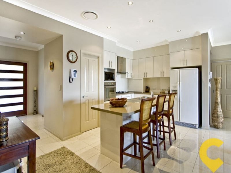 4 Coolibah Street, Heathwood QLD 4110