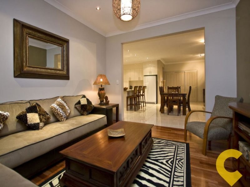 4 Coolibah Street, Heathwood QLD 4110