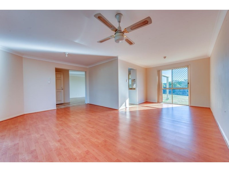 31 Vanessa Crt, Camira QLD 4300