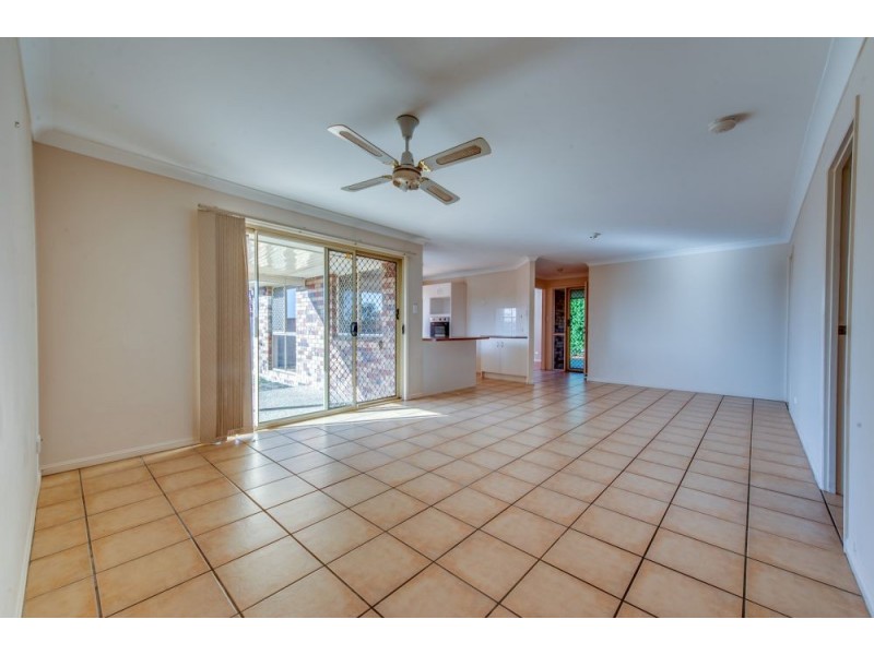 31 Vanessa Crt, Camira QLD 4300