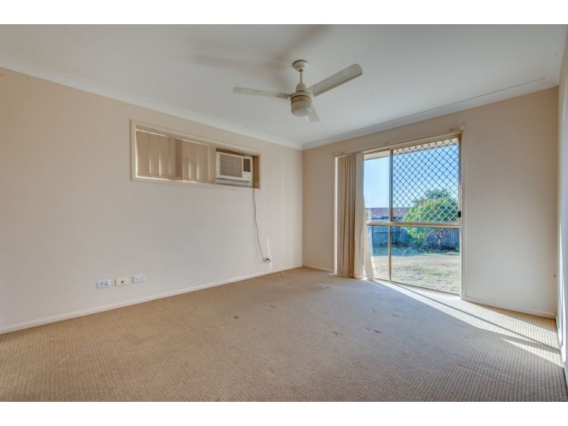 31 Vanessa Crt, Camira QLD 4300